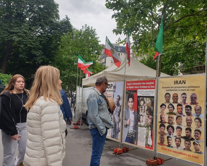 پاریس - برگزاری میز کتاب و نمایشگاه تصاویر شهیدان در حمایت از قیام سراسری - ۱۷ خرداد ۱۴۰۴