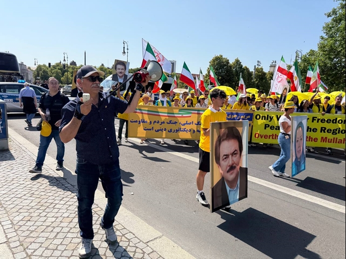 برلین- تظاهرات بزرگ ایرانیان آزاده با شعار دموکراسی، آزادی با مریم رجوی - ۳۱خرداد ماه