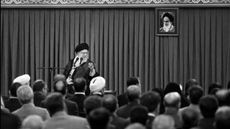 خامنه‌ای ولی‌فقیه ارتجاع