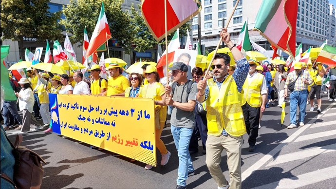 برلین - تظاهرات بزرگ ایرانیان آزاده با شعار دموکراسی، آزادی با مریم رجوی - ۳۱خرداد ماه