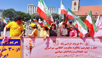 تظاهرات ایرانیان به‌مناسبت ۳۰خرداد ۴۴مین سالگرد مقاومت انقلابی سراسری در برلین