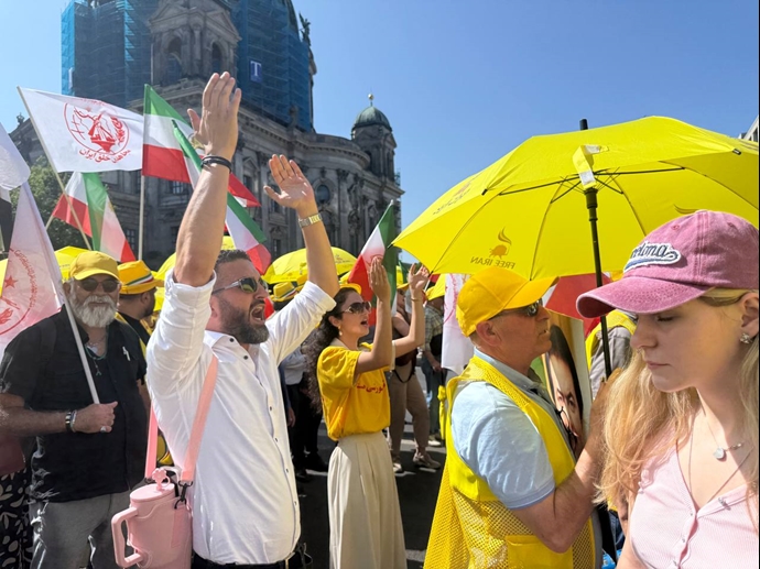 برلین- تظاهرات بزرگ ایرانیان آزاده با شعار دموکراسی، آزادی با مریم رجوی - ۳۱خرداد ماه