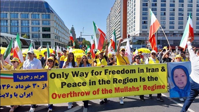 برلین - تظاهرات بزرگ ایرانیان آزاده با شعار دموکراسی، آزادی با مریم رجوی - ۳۱خرداد ماه