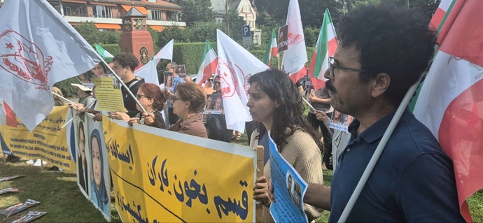اسلو - آکسیون ایرانیان آزاده در اعتراض به اعدام جنایتکارانه بهروز احسانی و مهدی حسنی - ۵مرداد ماه