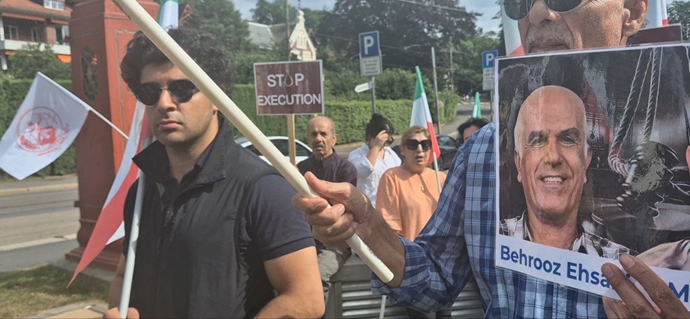 اسلو - آکسیون ایرانیان آزاده در اعتراض به اعدام جنایتکارانه بهروز احسانی و مهدی حسنی - ۵مرداد ماه