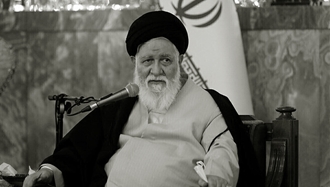آخوند علم‌الهدی امام جمعه و نماینده خامنه‌ای در مشهد