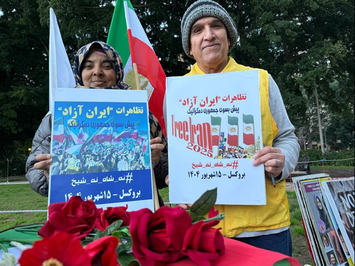 سیدنی - میز کتاب و نمایشگاه عکس شهیدان و فراخوان به تظاهرات در بروکسل - ۲۵مرداد
