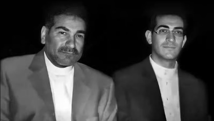 محمدحسین شمخانی در کنار پدرش علی شمخانی