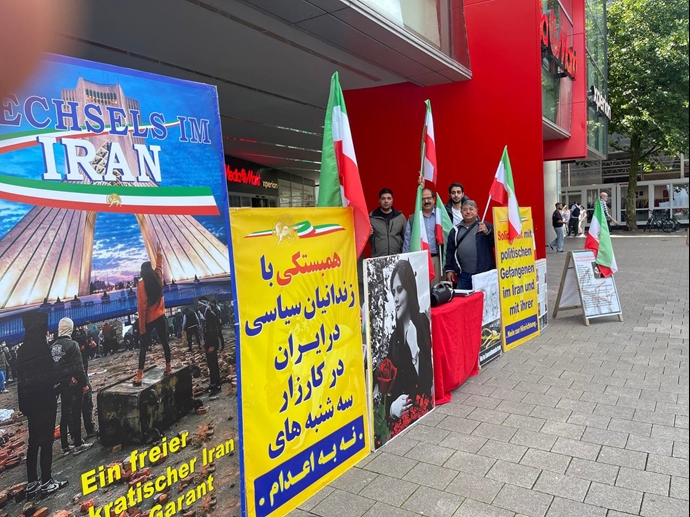 هامبورگ - آکسیون ایرانیان آزاده در حمایت از زندانیان سیاسی و کارزار سه‌شنبه‌های نه به اعدام - ۱۳مرداد ۱۴۰۴
