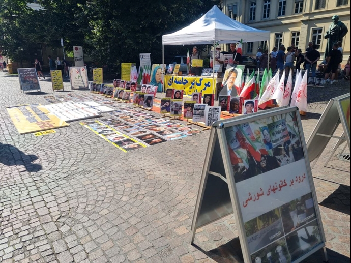 هایدلبرگ - میز کتاب و نمایشگاه عکس شهیدان قتل‌عام ۶۷ - ۱۸ مرداد ۱۴۰۴​