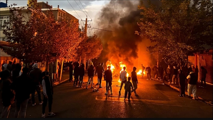 قیام ایران ـ‌ عکس از آرشیو