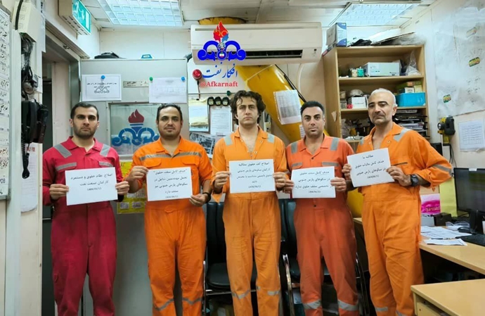 اعتراض گسترده کارگران نفت و گاز در سکوی‌ها و پالایشگاههای جنوب