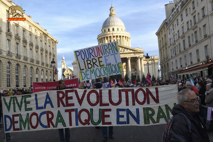 تصاویری از تظاهرات بزرگ ایرانیان به شعار نه شاه نه شیخ در میدان پانتئون پاریس - ۲۷ دی ۱۴۰۴