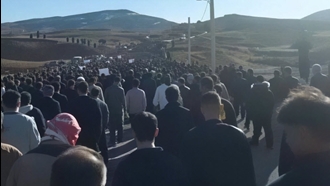 ایلام – ملکشاهی - تشییع و خاکسپاری دو جان‌باخته قیام در میان تدابیر شدید امنیتی