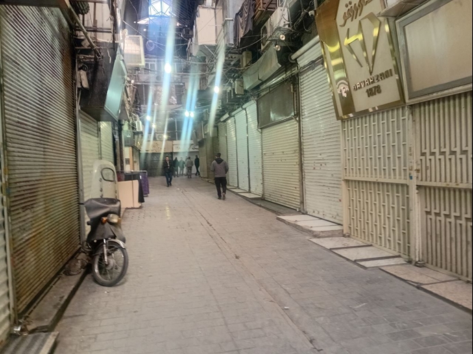 تعطیلی و اعتصاب بازار طلا در اعتراض به بحران اقتصادی ۱۶ دی تعطیلی و اعتصاب بازار طلا در اعتراض به بحران اقتصادی ۱۶ دی