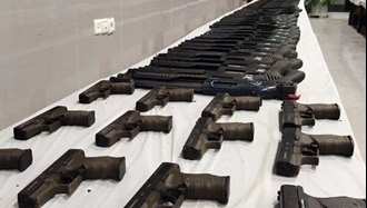 کشف سلاح - عکس از آرشیو