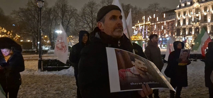 اسلو - اکسیون هواداران مجاهدین خلق در حمایت از قیام سراسری مردم ایران - ۲۳دی ۱۴۰۴ اسلو - اکسیون هواداران مجاهدین خلق در حمایت از قیام سراسری مردم ایران - ۲۳دی ۱۴۰۴