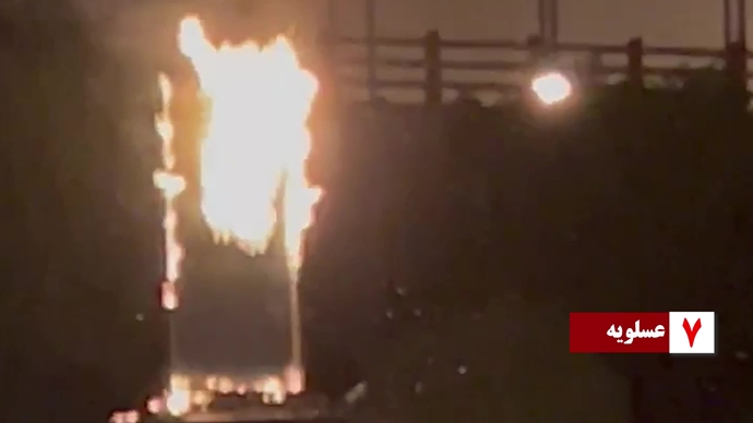 ۶۰شعله و درود آتشین به شهیدان قیام‌آفرین 