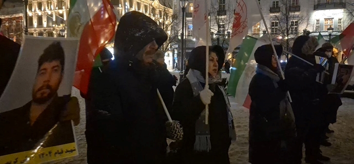 اسلو - اکسیون هواداران مجاهدین خلق در حمایت از قیام سراسری مردم ایران - ۲۳دی ۱۴۰۴ اسلو - اکسیون هواداران مجاهدین خلق در حمایت از قیام سراسری مردم ایران - ۲۳دی ۱۴۰۴