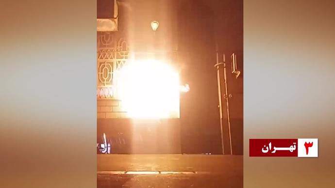 ۶۰شعله و درود آتشین به شهیدان قیام‌آفرین 