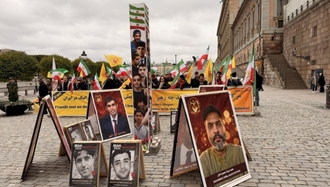 استکهلم - تظاهرات هواداران سازمان مجاهدین در برابر پارلمان سوئد در حمایت از برقراری یک جمهوری دموکراتیک در ایران آزاد