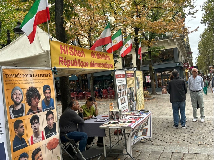 پاریس - برگزاری میزکتاب توسط هواداران سازمان مجاهدین، علیه اعدامهای جنایتکارانه در ایران - ۲۱مهر پاریس - برگزاری میزکتاب توسط هواداران سازمان مجاهدین، علیه اعدامهای جنایتکارانه در ایران - ۲۱مهر