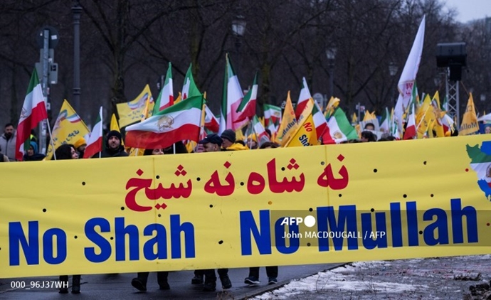 انعکاس تصویری خبرگزاری فرانسه از تظاهرات بزرگ ایرانیان در برلین