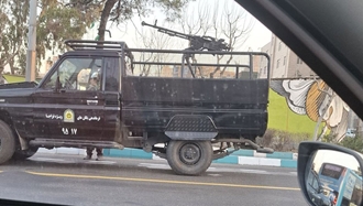 استقرار تیربار سنگین دوشکا مقابل دانشگاه تهران