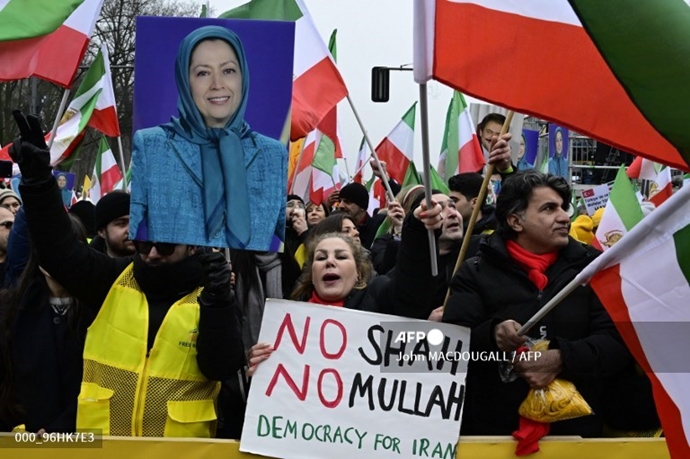 انعکاس تصویری خبرگزاری فرانسه از تظاهرات بزرگ ایرانیان در برلین