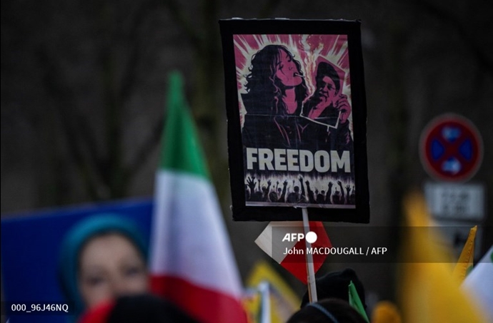 انعکاس تصویری خبرگزاری فرانسه از تظاهرات بزرگ ایرانیان در برلین