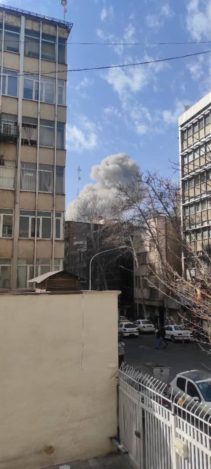 تصاویر حمله به مراکز حکومتی در شهرهایی از ایران