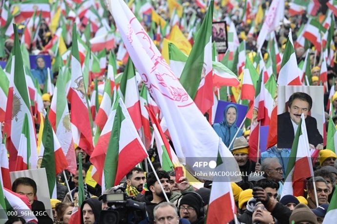 انعکاس تصویری خبرگزاری فرانسه از تظاهرات بزرگ ایرانیان در برلین