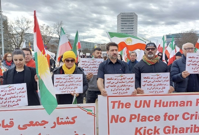 گزارش آکسیون اعتراضی ایرانیان آزاده در ژنو اعتراض به حضور نماینده رژیم آخوندی در سازمان ملل – ۵ اسفند ۱۴۰۴ گزارش آکسیون اعتراضی ایرانیان آزاده در ژنو اعتراض به حضور نماینده رژیم آخوندی در سازمان ملل – ۵ اسفند ۱۴۰۴