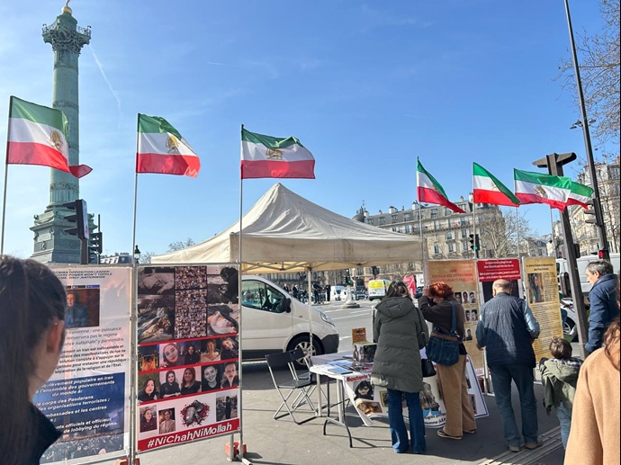 پاریس - میدان باستیل - آکسیون ایرانیان آزاده در حمایت از قیام سراسری مردم ایران - ۷ اسفند پاریس - میدان باستیل - آکسیون ایرانیان آزاده در حمایت از قیام سراسری مردم ایران - ۷ اسفند