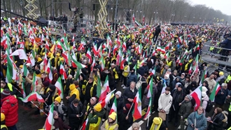 گردهمایی بزرگ ایرانیان در برلین در سالگرد انقلاب ضدسلطنتی مردم ایران