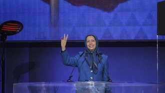 گردهمایی بزرگ ایرانیان در برلین در سالگرد انقلاب ضدسلطنتی مردم ایران