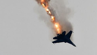 سقوط هواپیمای جنگی - عکس از آرشیو