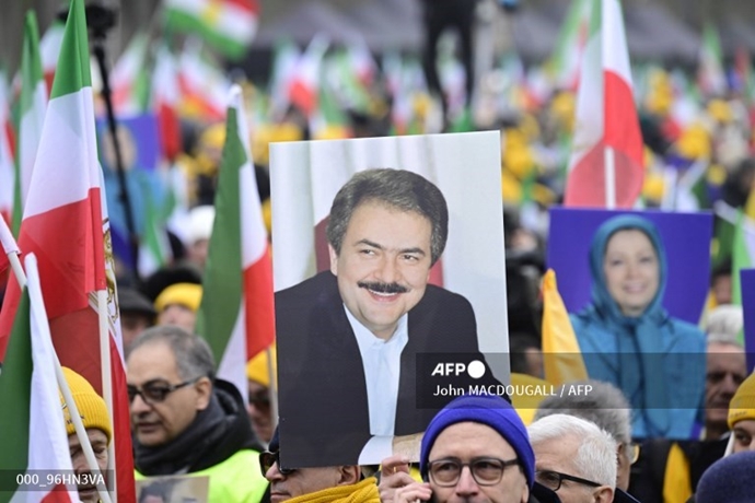 انعکاس تصویری خبرگزاری فرانسه از تظاهرات بزرگ ایرانیان در برلین