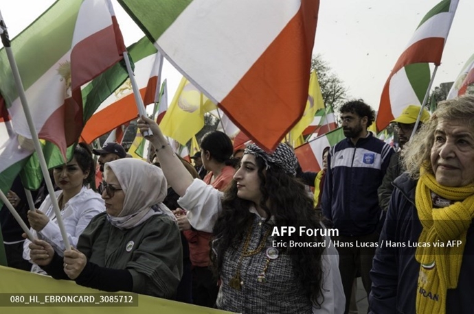 خبرگزاری فرانسه گزارش تصویری از تظاهرات ایرانیان آزاده در پاریس