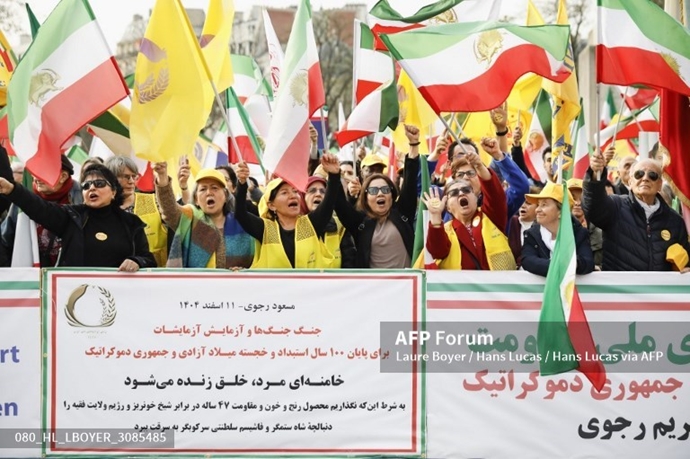 خبرگزاری فرانسه گزارش تصویری از تظاهرات ایرانیان آزاده در پاریس