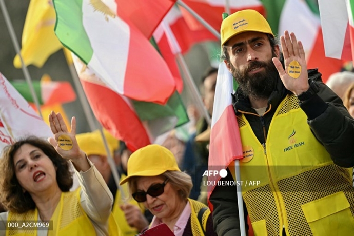 خبرگزاری فرانسه گزارش تصویری از تظاهرات ایرانیان آزاده در پاریس