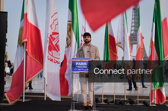 گزارش تصویری رویترز از تظاهرات ایرانیان آزاده در میدان تروکادرو پاریس