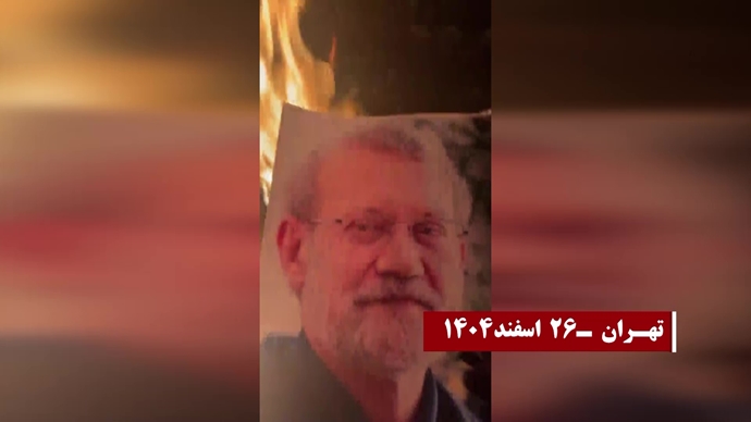 آتش زدن تصاویر سران منحوس رژیم توسط جوانان شورشگر در شهرهای میهن