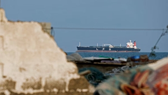 تنگه هرمز - تصویری از رویترز