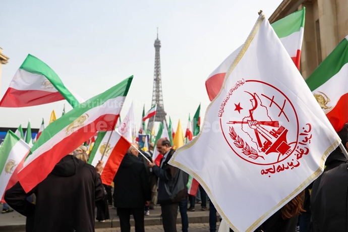 گزارش تصویری آسوشیتدپرس از تظاهرات ایرانیان آزاده در پاریس گزارش تصویری آسوشیتدپرس از تظاهرات ایرانیان آزاده در پاریس