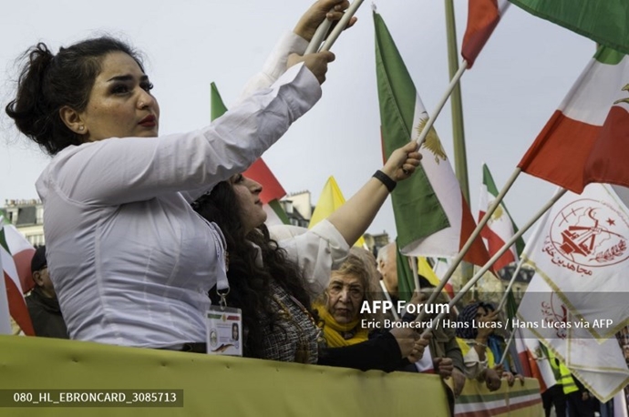 خبرگزاری فرانسه گزارش تصویری از تظاهرات ایرانیان آزاده در پاریس