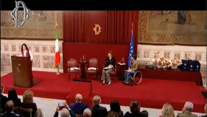 آذر کریمی سخنگوی انجمن جوانان ایرانی در ایتالیا