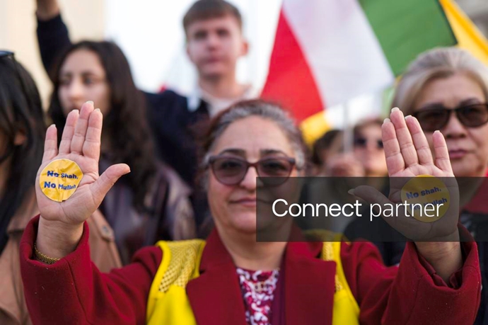 گزارش تصویری رویترز از تظاهرات ایرانیان آزاده در میدان تروکادرو پاریس