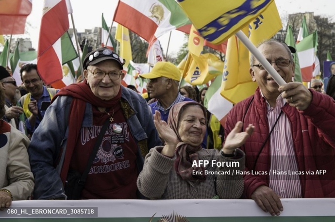 خبرگزاری فرانسه گزارش تصویری از تظاهرات ایرانیان آزاده در پاریس
