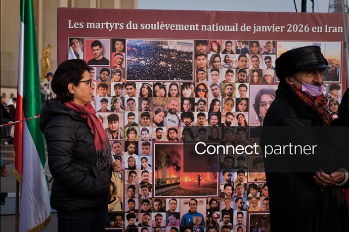 گزارش تصویری رویترز از تظاهرات ایرانیان آزاده در میدان تروکادرو پاریس